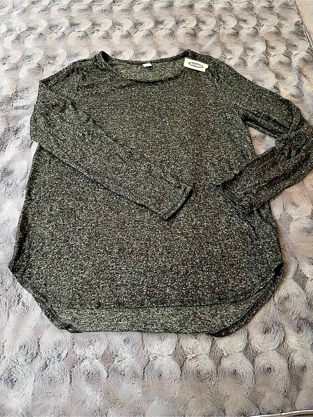 Old Navy Long Sleeve Top in Black Size Large NWT